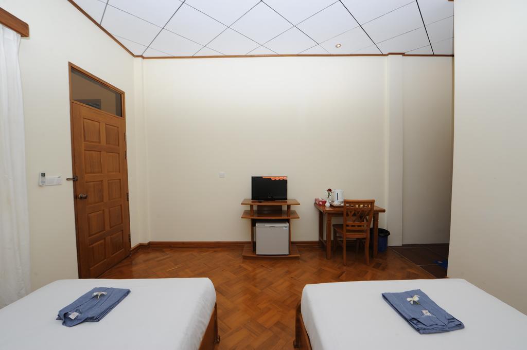 Sky Palace Hotel Bagan Eksteriør billede