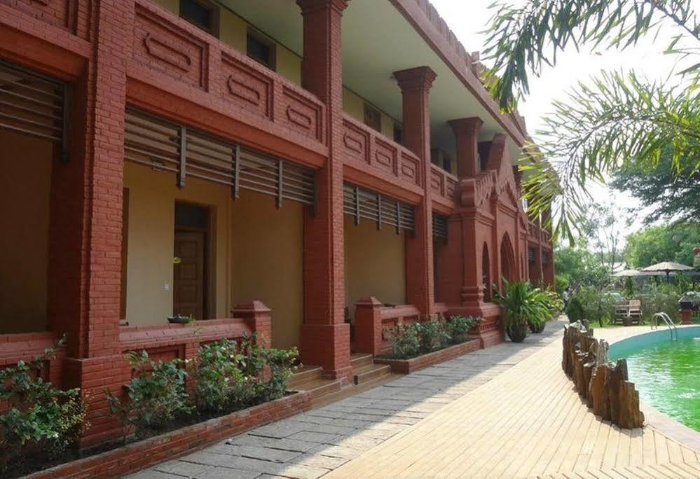Sky Palace Hotel Bagan Eksteriør billede