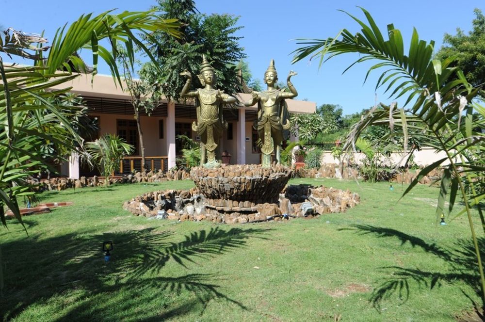 Sky Palace Hotel Bagan Eksteriør billede
